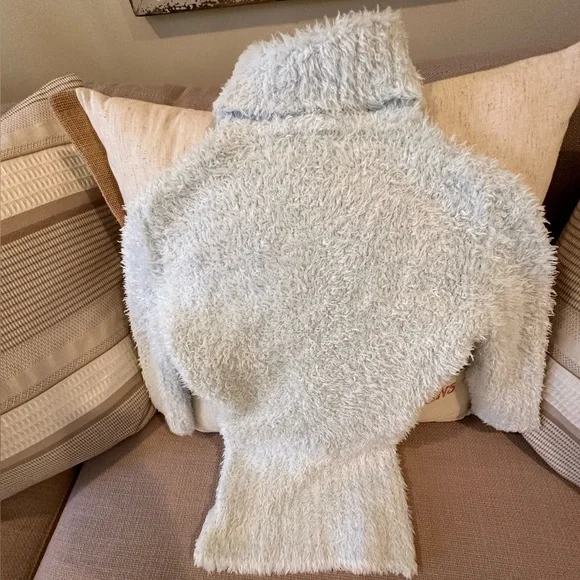 Bebe - Picture 7 of 8